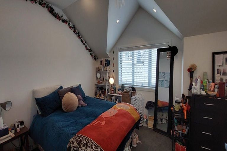 Photo of property in 2/27 Campbell Street, Karori, Wellington, 6012