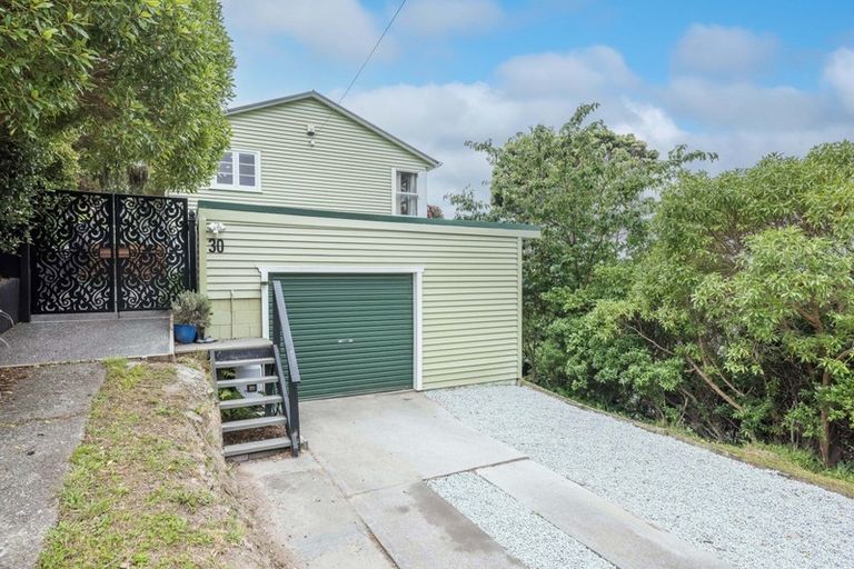 Photo of property in 30 Sidlaw Street, Strathmore Park, Wellington, 6022