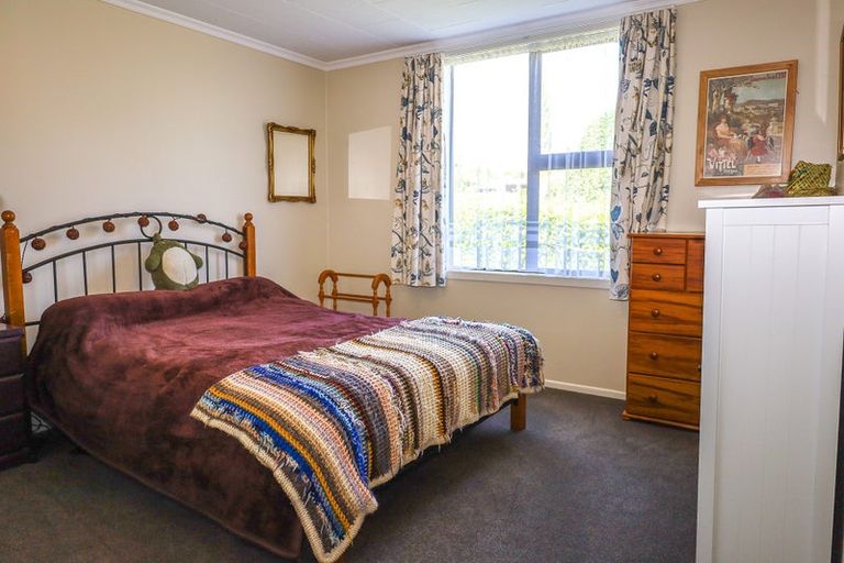 Photo of property in 36 Irvine Street, Lawrence, 9532