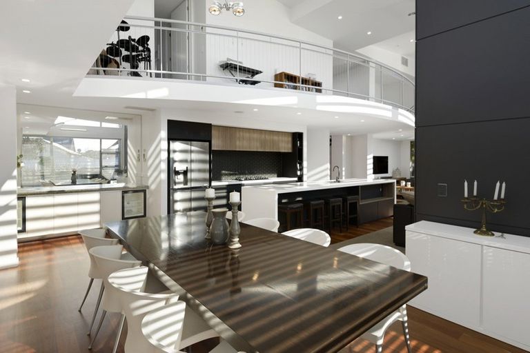 Photo of property in 6 Haddon Lane, Harewood, Christchurch, 8051