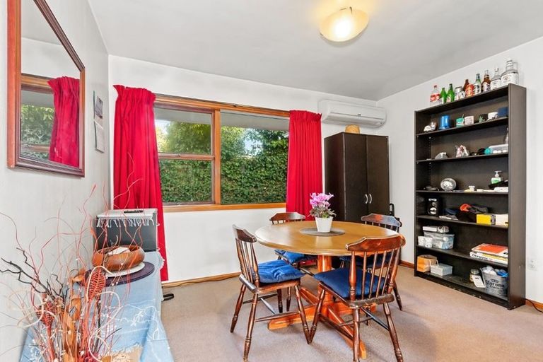 Photo of property in 2/18a Queens Avenue, Merivale, Christchurch, 8014