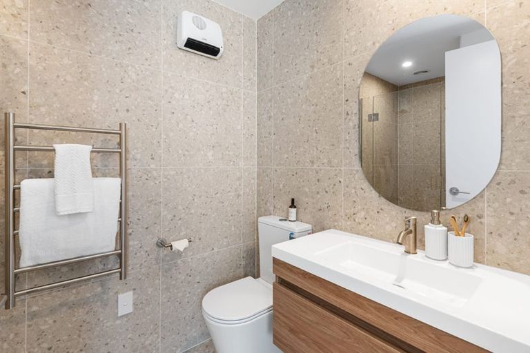 Photo of property in 4/186 Edgeware Road, Edgeware, Christchurch, 8013