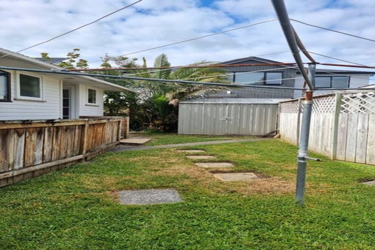 Photo of property in 19 Gossamer Drive, Pakuranga Heights, Auckland, 2010