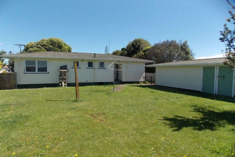 Photo of property in 3 Clifton Street, Bulls, 4818