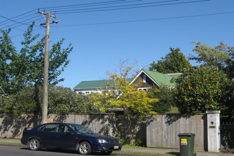 Photo of property in 98 Liverpool Street, Whanganui, 4500