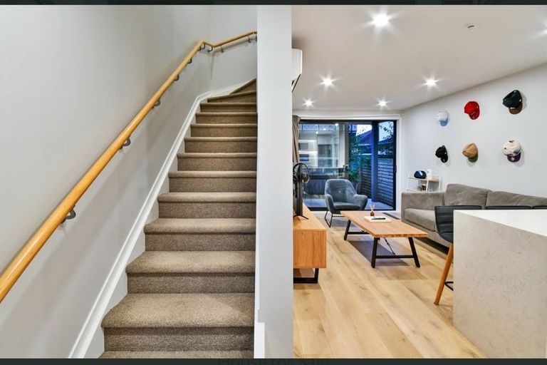 Photo of property in 1/21 Parson Lane, Papatoetoe, Auckland, 2025