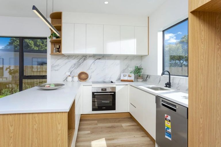 Photo of property in 32c Ludlow Terrace, Totara Vale, Auckland, 0627