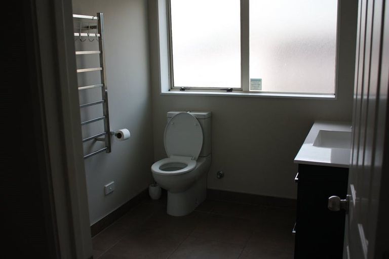 Photo of property in 2 Amadeus Place, Northpark, Auckland, 2013