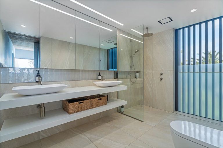 Photo of property in 4 Margaret Place, Hahei, Whitianga, 3591