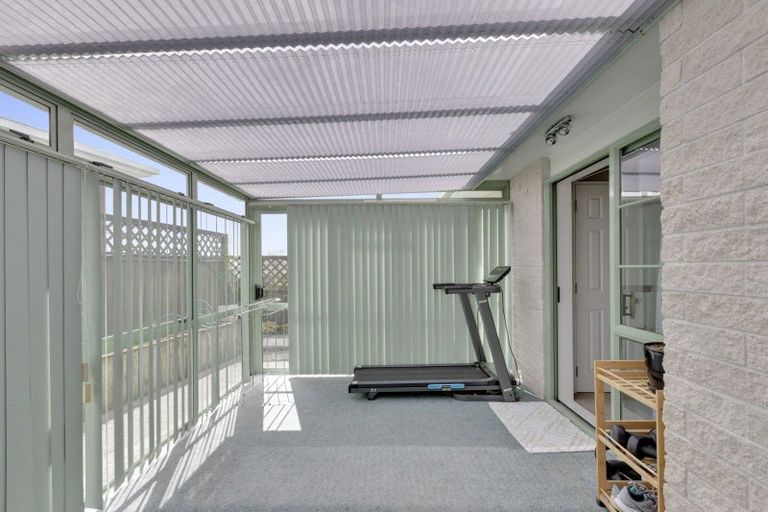 Photo of property in 2 Lochinver Drive, Nawton, Hamilton, 3200