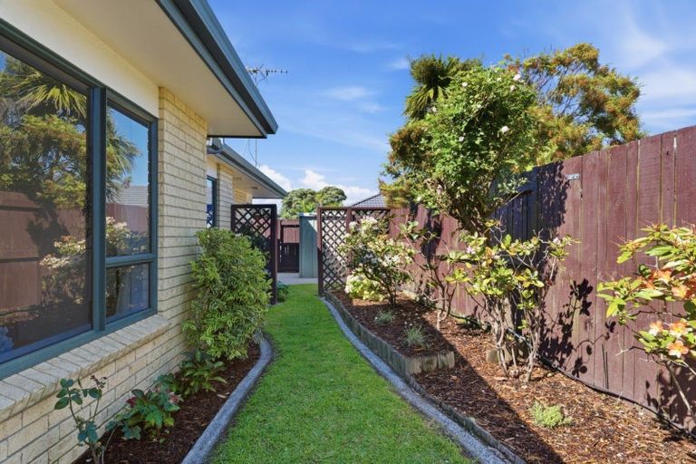 Photo of property in 10 Denny Hulme Drive, Mount Maunganui, 3116