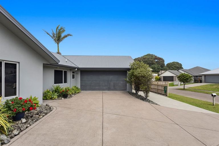 Photo of property in 4 Shark Bay Close, Ohope, 3121