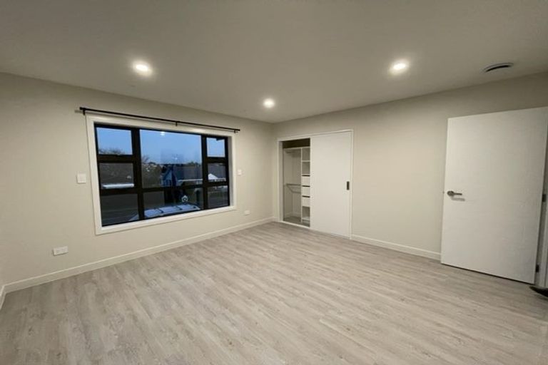 Photo of property in 128b Hutchinsons Road, Bucklands Beach, Auckland, 2014