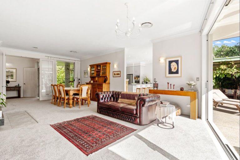 Photo of property in 16 Mccallum Drive, Sandspit, Warkworth, 0982