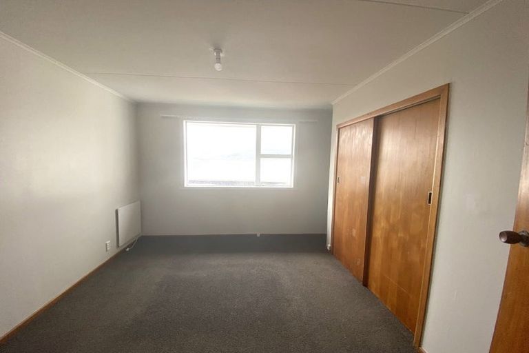 Photo of property in 17 The Drive, Tawa, Wellington, 5028