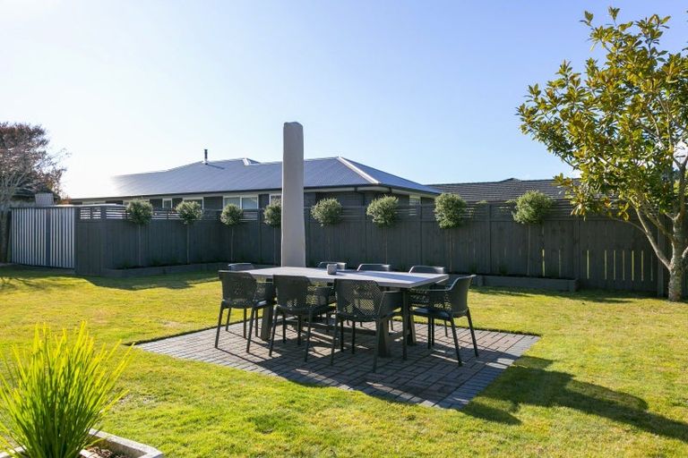 Photo of property in 14 Ernest Kemp Rise, Wharewaka, Taupo, 3330