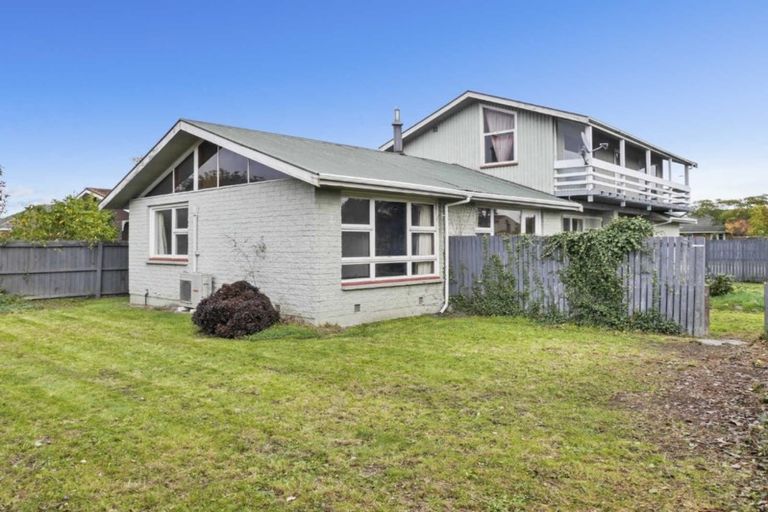 Photo of property in 75 Maidstone Road, Ilam, Christchurch, 8041