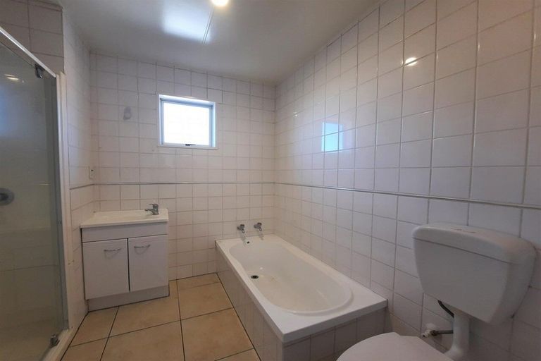 Photo of property in 12b George Street, Riccarton, Christchurch, 8041