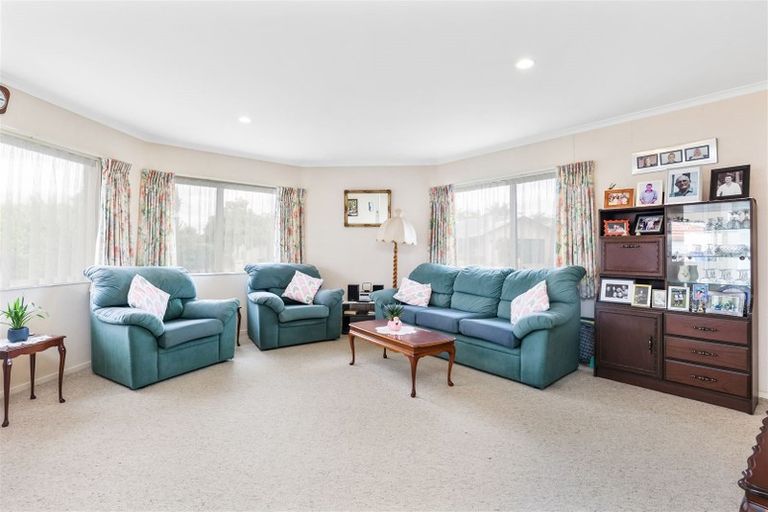 Photo of property in 2 Chatswood Place, Rototuna, Hamilton, 3210