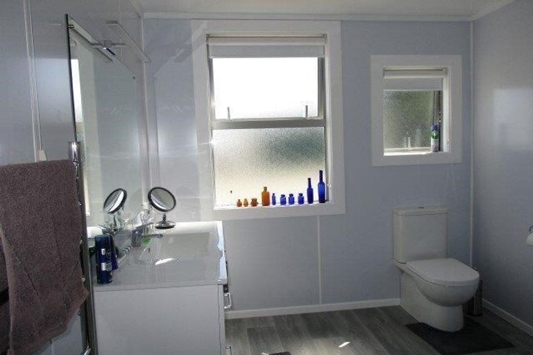 Photo of property in 20 Cambridge Street, Tapanui, 9522