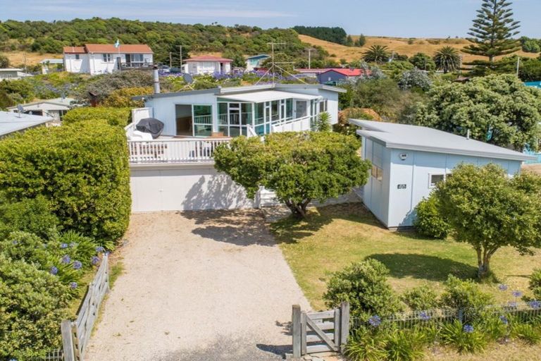 Photo of property in 48 Blue Pacific Parade, Riversdale Beach, Masterton, 5872