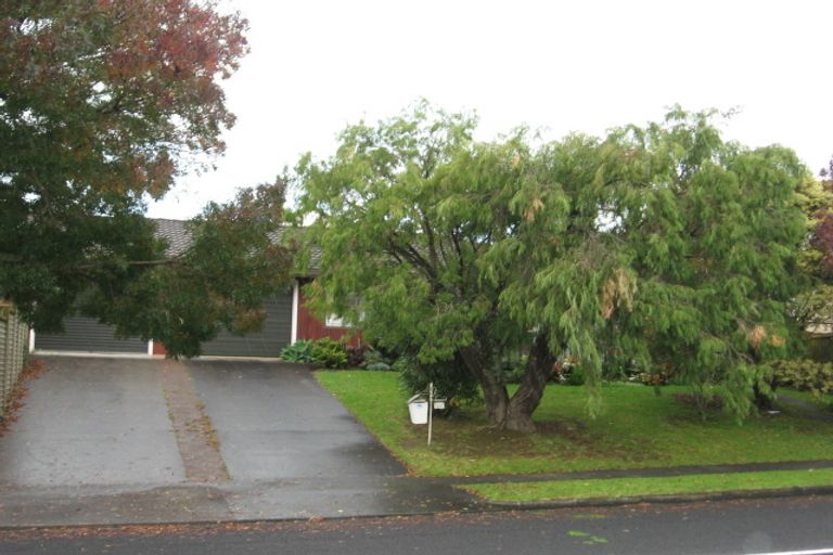 Photo of property in 2/9 Cromdale Avenue, Highland Park, Auckland, 2010