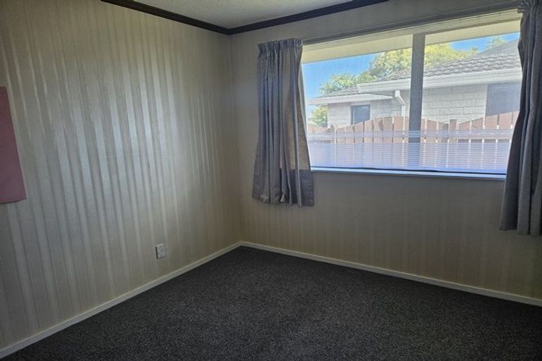 Photo of property in 1 Douglas Street, West End, Palmerston North, 4412