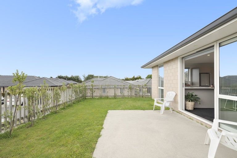 Photo of property in 1 Harakeke Way, Papamoa Beach, Te Puke, 3187