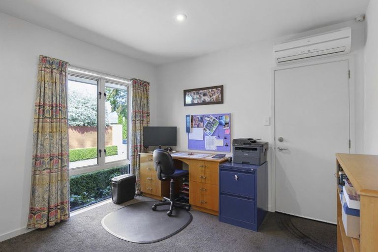 Photo of property in 42 Merrin Street, Avonhead, Christchurch, 8042