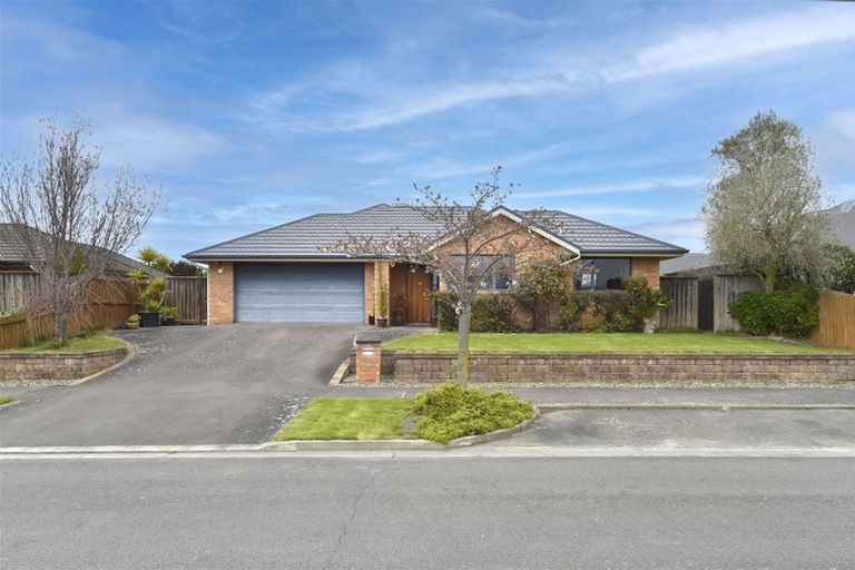 Photo of property in 14 Marguerite Place, Aidanfield, Christchurch, 8025