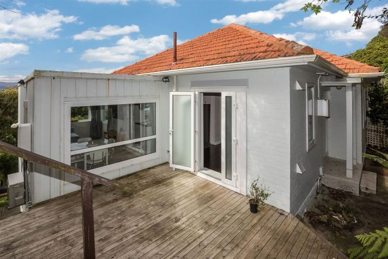 Photo of property in 14 Benares Street, Khandallah, Wellington, 6035
