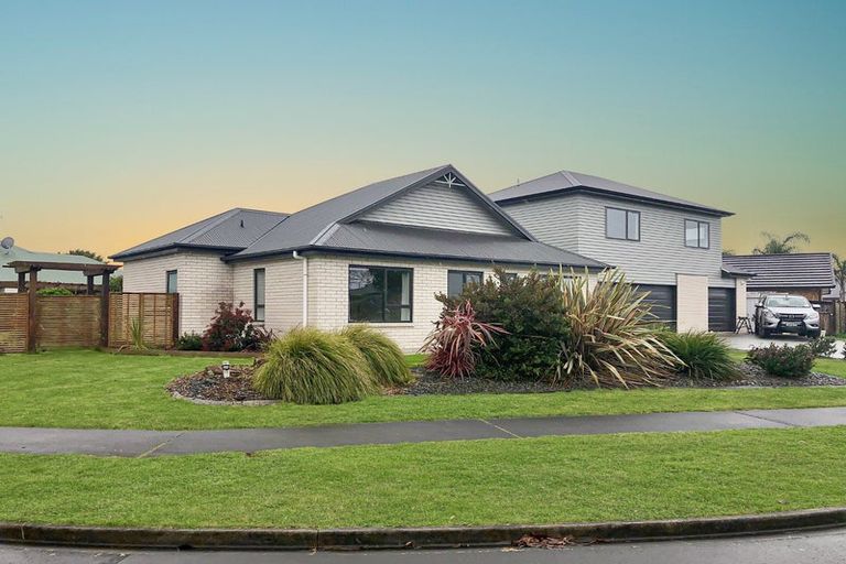 Photo of property in 15 Grace Avenue, Rototuna North, Hamilton, 3210