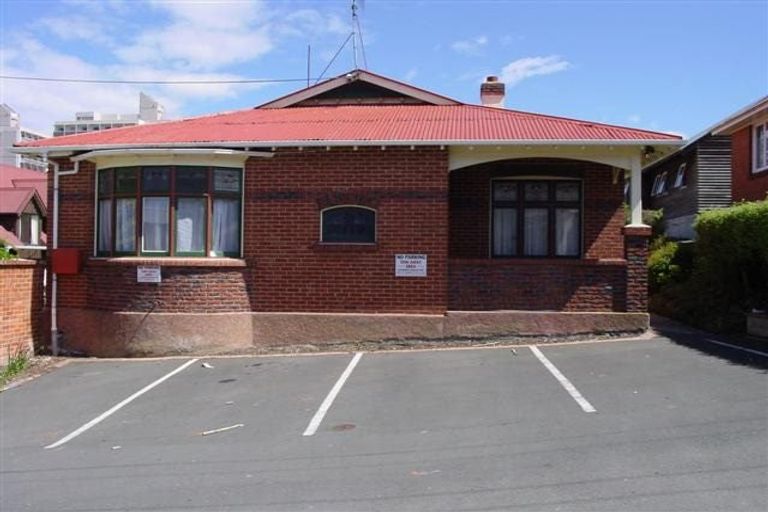 Photo of property in 112 Forth Street, North Dunedin, Dunedin, 9016