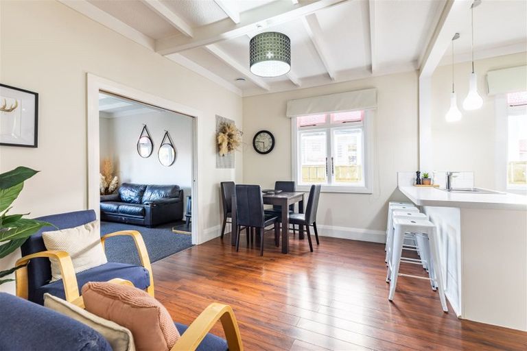 Photo of property in 54 Matipo Street, Takaro, Palmerston North, 4410