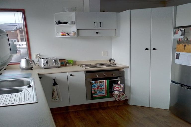 Photo of property in 2/36 Lyndon Street, Riccarton, Christchurch, 8041