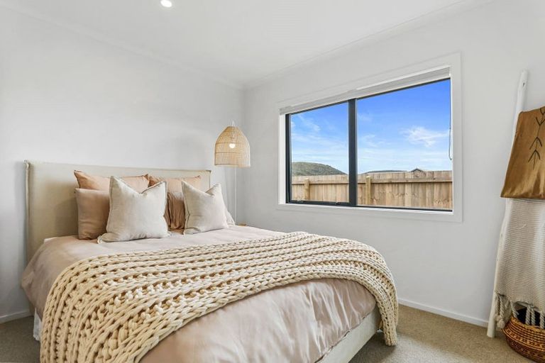 Photo of property in 52 Oakdale Drive, Kinloch, Taupo, 3377