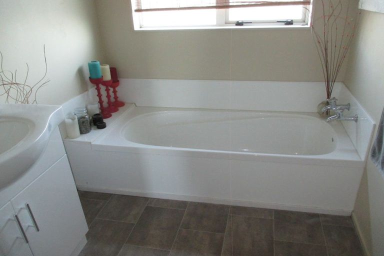 Photo of property in 15a Satori Way, Feilding, 4775