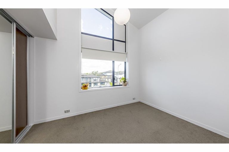 Photo of property in 301 Murphys Road, Flat Bush, Auckland, 2019