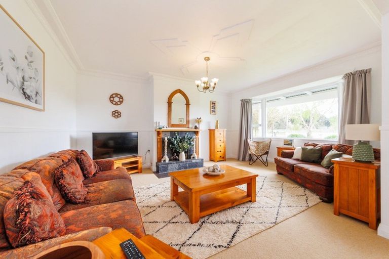 Photo of property in 283 Forlong Road, Colyton, Feilding, 4775