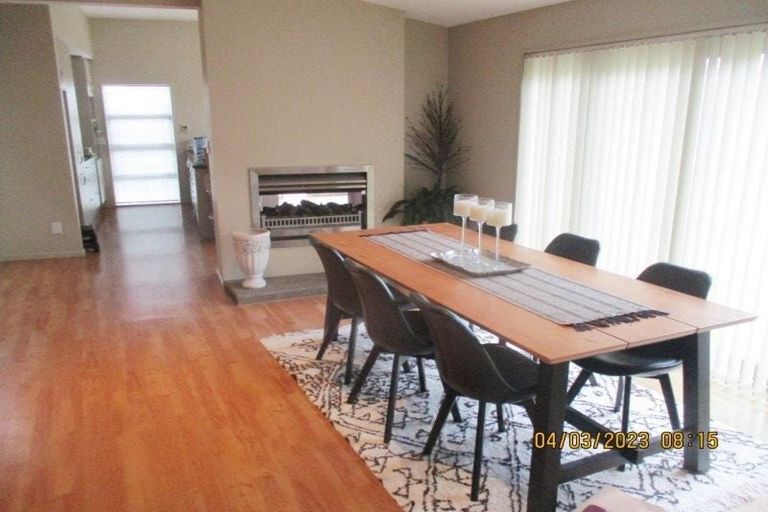 Photo of property in 17 Highpeak Place, Wigram, Christchurch, 8025