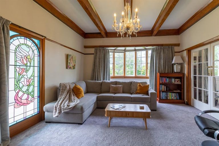 Photo of property in 17 Rhodes Street, Waimate, 7924