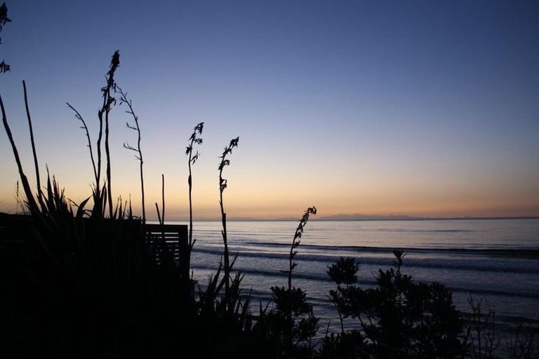 Photo of property in 74 The Esplanade, Raumati South, Paraparaumu, 5032