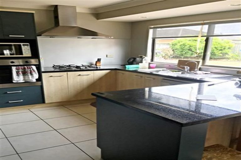 Photo of property in 174 Wattle Farm Road, Wattle Downs, Auckland, 2103