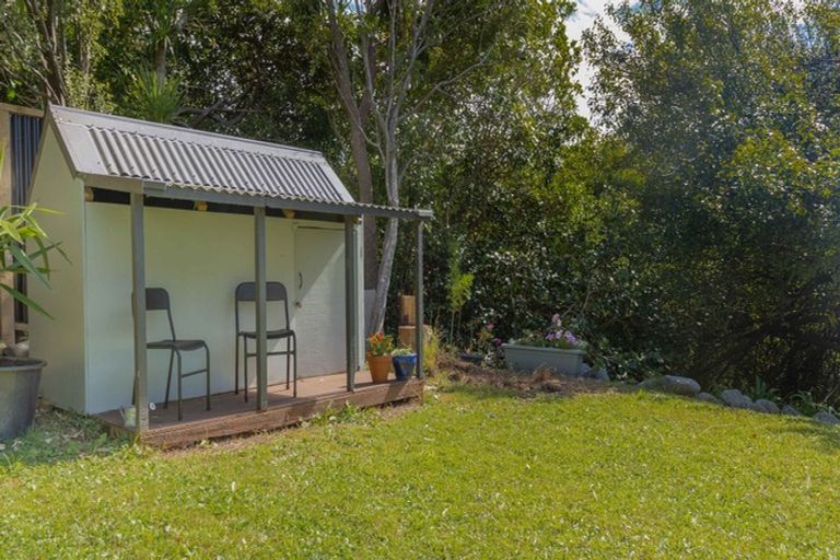 Photo of property in 51 Handyside Street, Tawa, Wellington, 5028