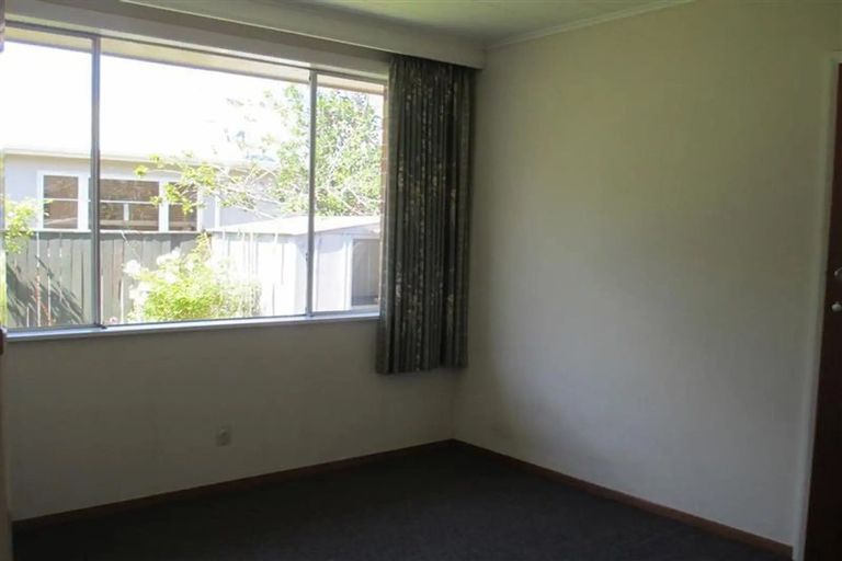 Photo of property in 30 Chilton Grove, Hokowhitu, Palmerston North, 4410