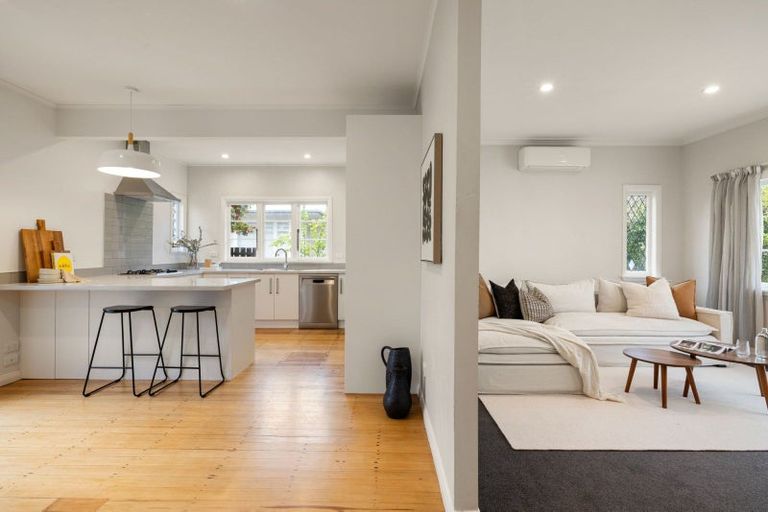 Photo of property in 52 Clarkin Road, Fairfield, Hamilton, 3214