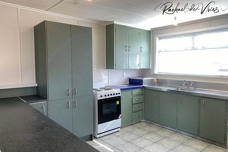 Photo of property in 4 Sea View Road, Baylys Beach, Dargaville, 0377