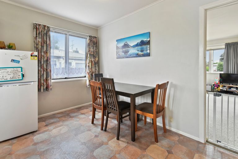 Photo of property in 26 Cosgrave Road, Papakura, 2110