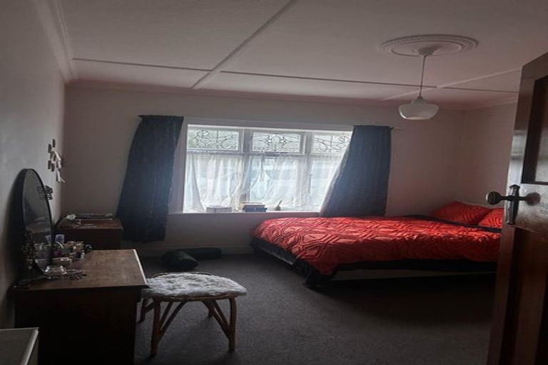 Photo of property in 76 Mornington Road, Brooklyn, Wellington, 6021