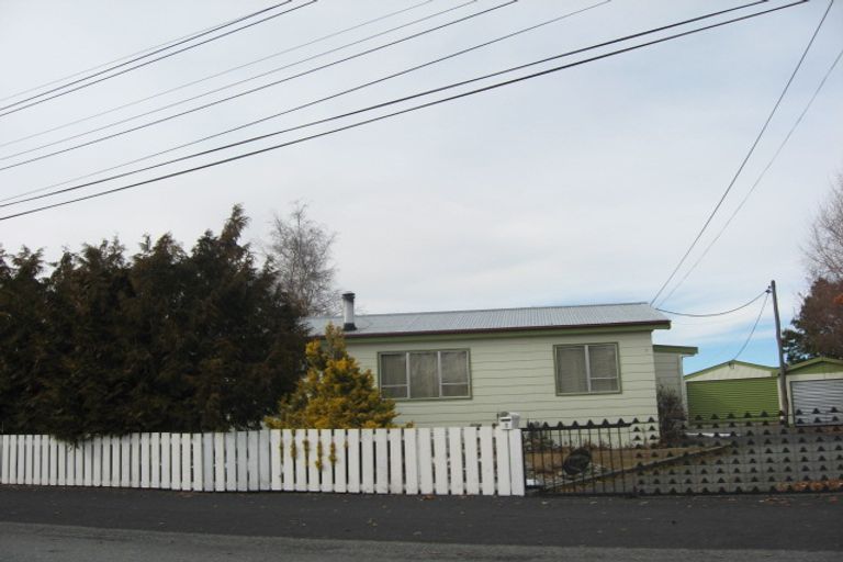 Photo of property in 1 Pukaki Place, Twizel, 7901